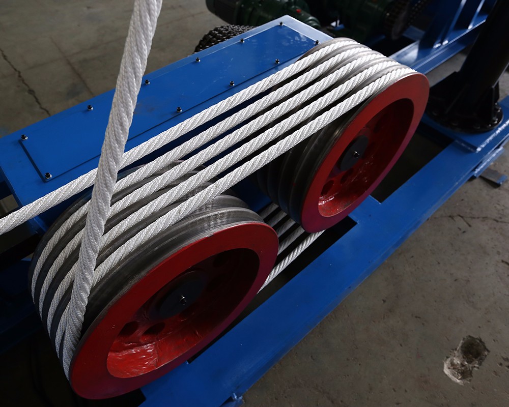 Poly-steel Rope Machine
